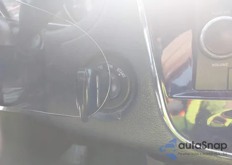 2013 Chrysler 200 Lx z USA, uszkodzony, nr VIN 1C3CCBAB2DN646993